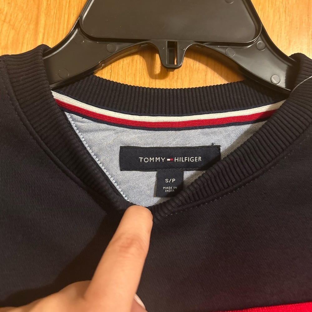 Unisex Tommy Hilfiger Blue and Red Crewneck Sweater - Picture 2 of 2